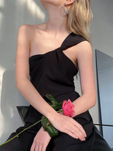 One-Shoulder Sleeveless Pleated Polyester Top Mssza