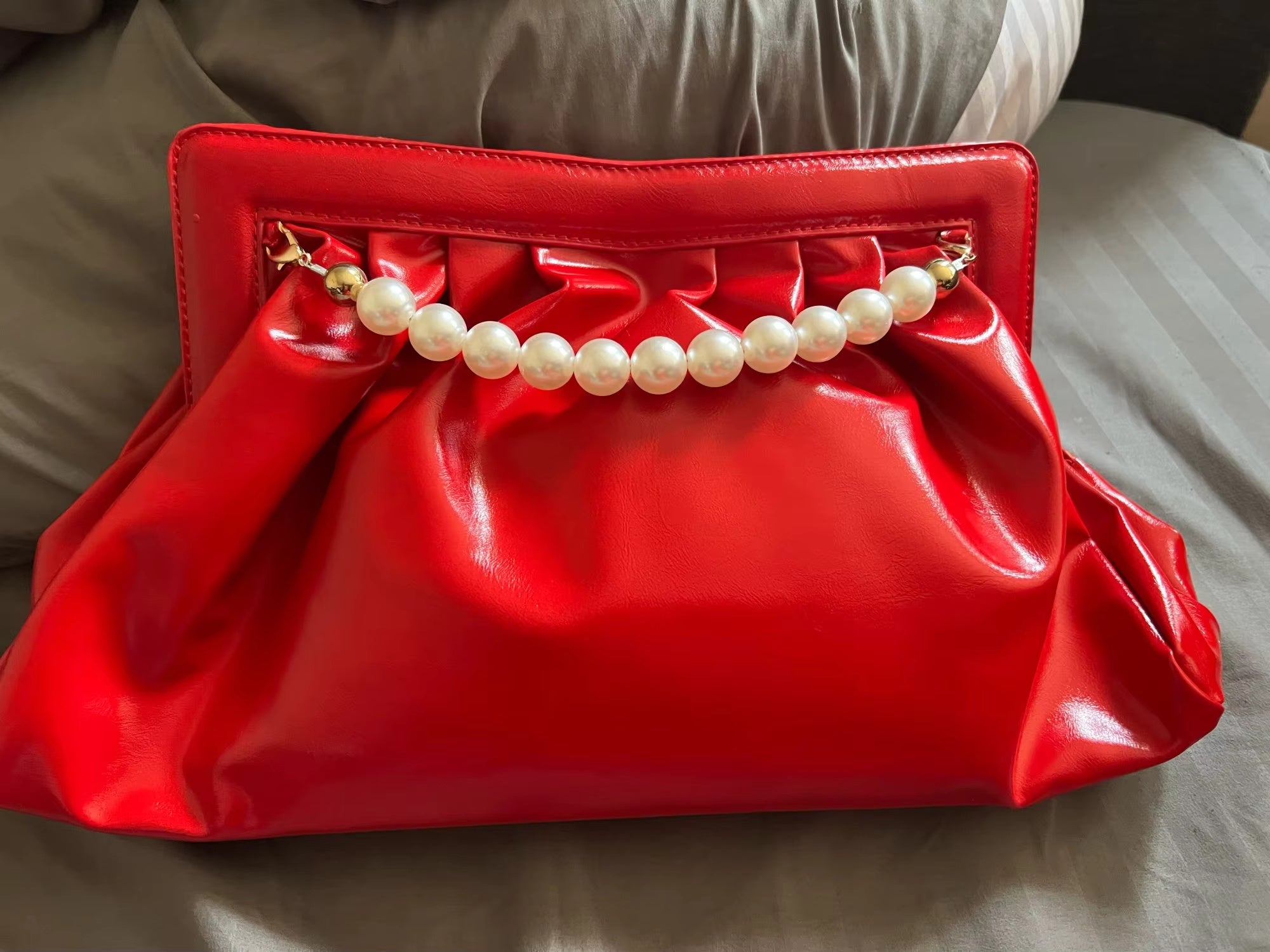 Folds Pearl chain design Python Banquet Envelope Clutch Mssza