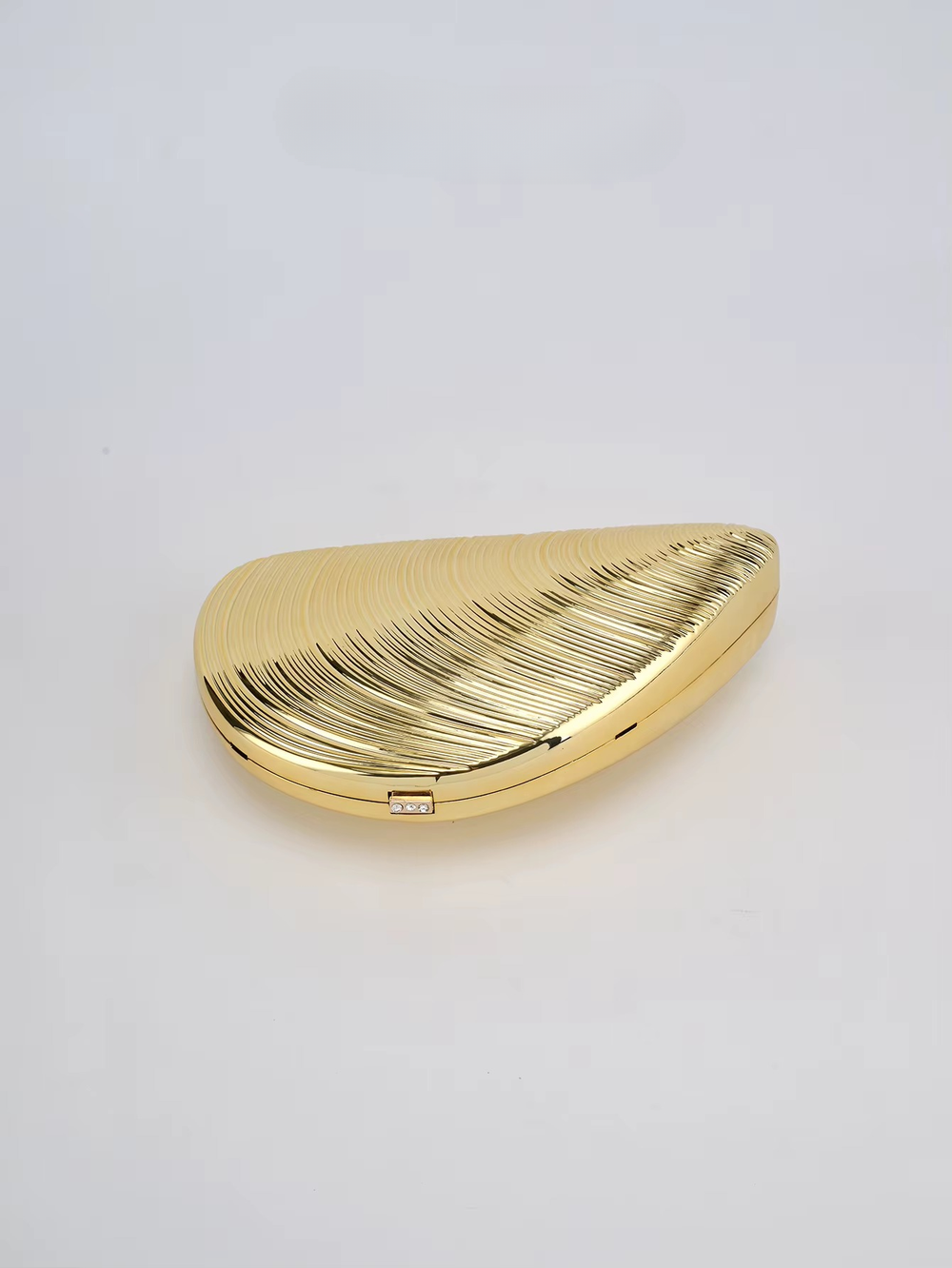 Acrylic Heavy-Duty Metal Shell Mussel Shell Handbag Mssza