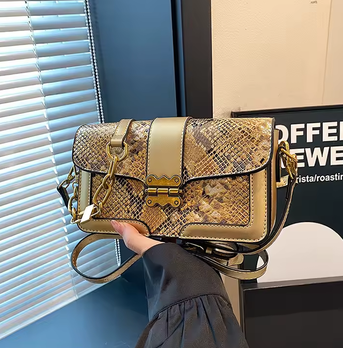 Butterfly Lock Buckle Leather Crossbody Small Square Designer Snake Handbags Mssza