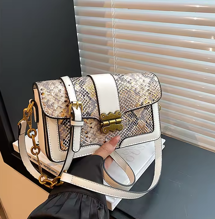 Butterfly Lock Buckle Leather Crossbody Small Square Designer Snake Handbags Mssza
