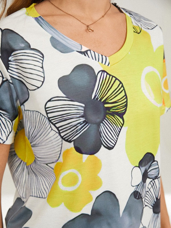 Calico Print Short Sleeve V-neck T-shirt Mssza
