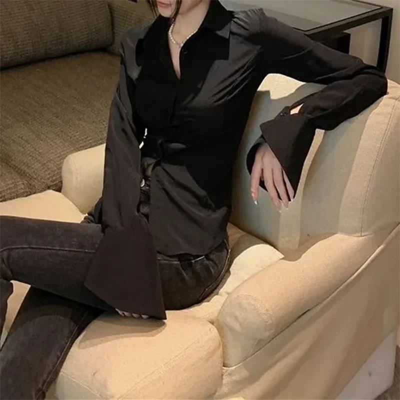 Casual Bell Sleeve Long Sleeve Gothic Lolita Flared Shirt Mssza
