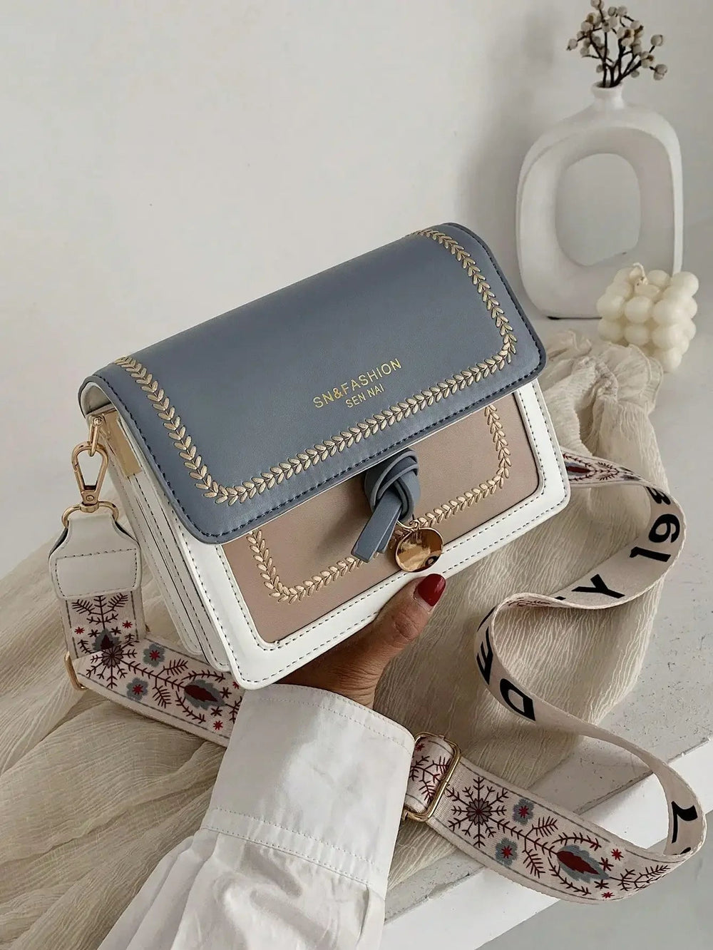 Casual Contrasting Color Small Square With Wide Shoulder Strap Versatile Crossbody Bag Mssza