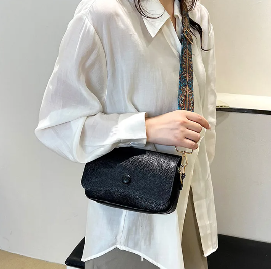 Casual Designer Small Flap Comfortable PU Leather Wide Strap Shoulder Crossbody Bags Mssza