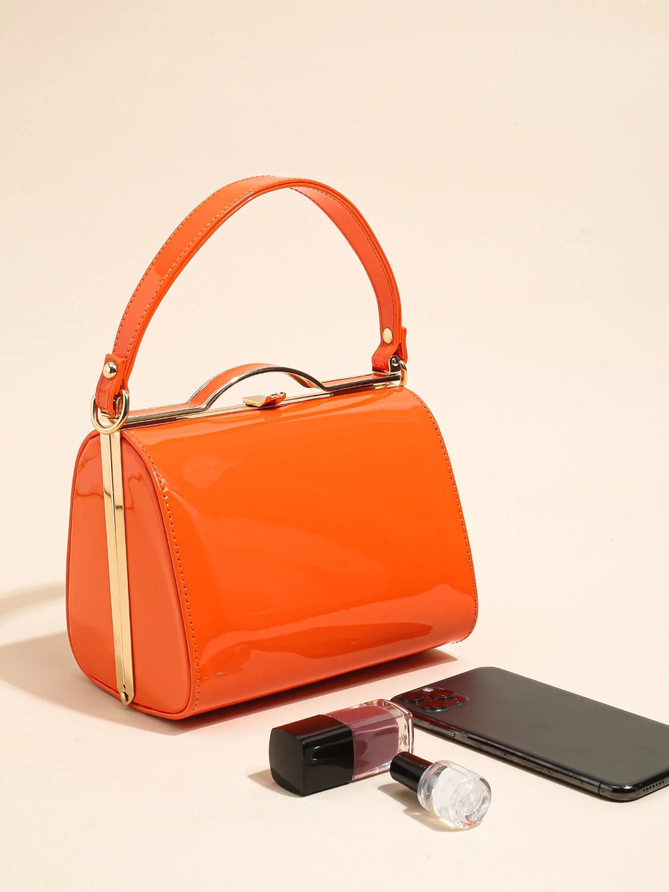 Casual Highlight Cute Simple Patent Pearlescent Leather Handheld Hard Shell Clip Dinner Bag Mssza