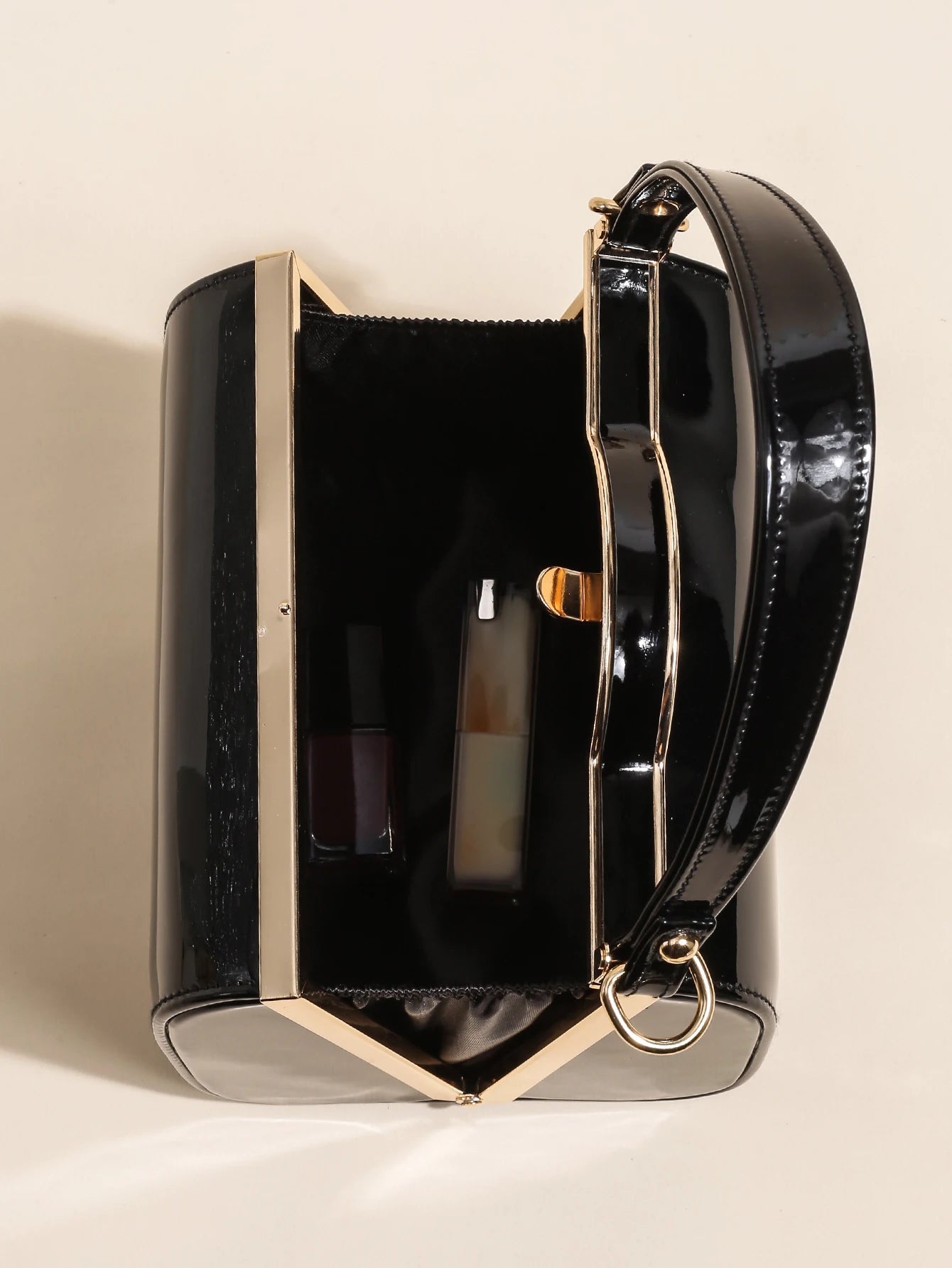 Casual Highlight Cute Simple Patent Pearlescent Leather Handheld Hard Shell Clip Dinner Bag Mssza