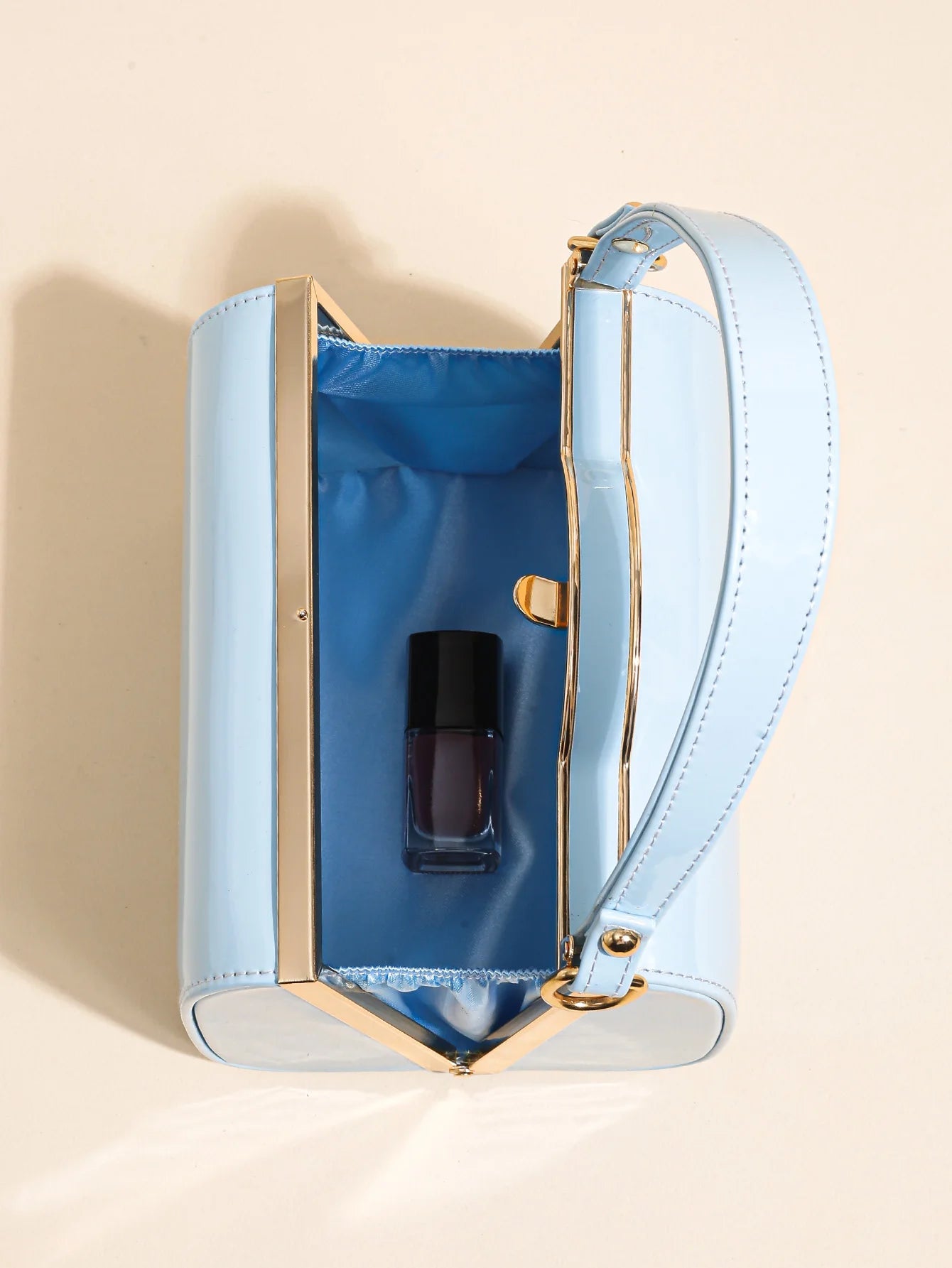 Casual Highlight Cute Simple Patent Pearlescent Leather Handheld Hard Shell Clip Dinner Bag Mssza