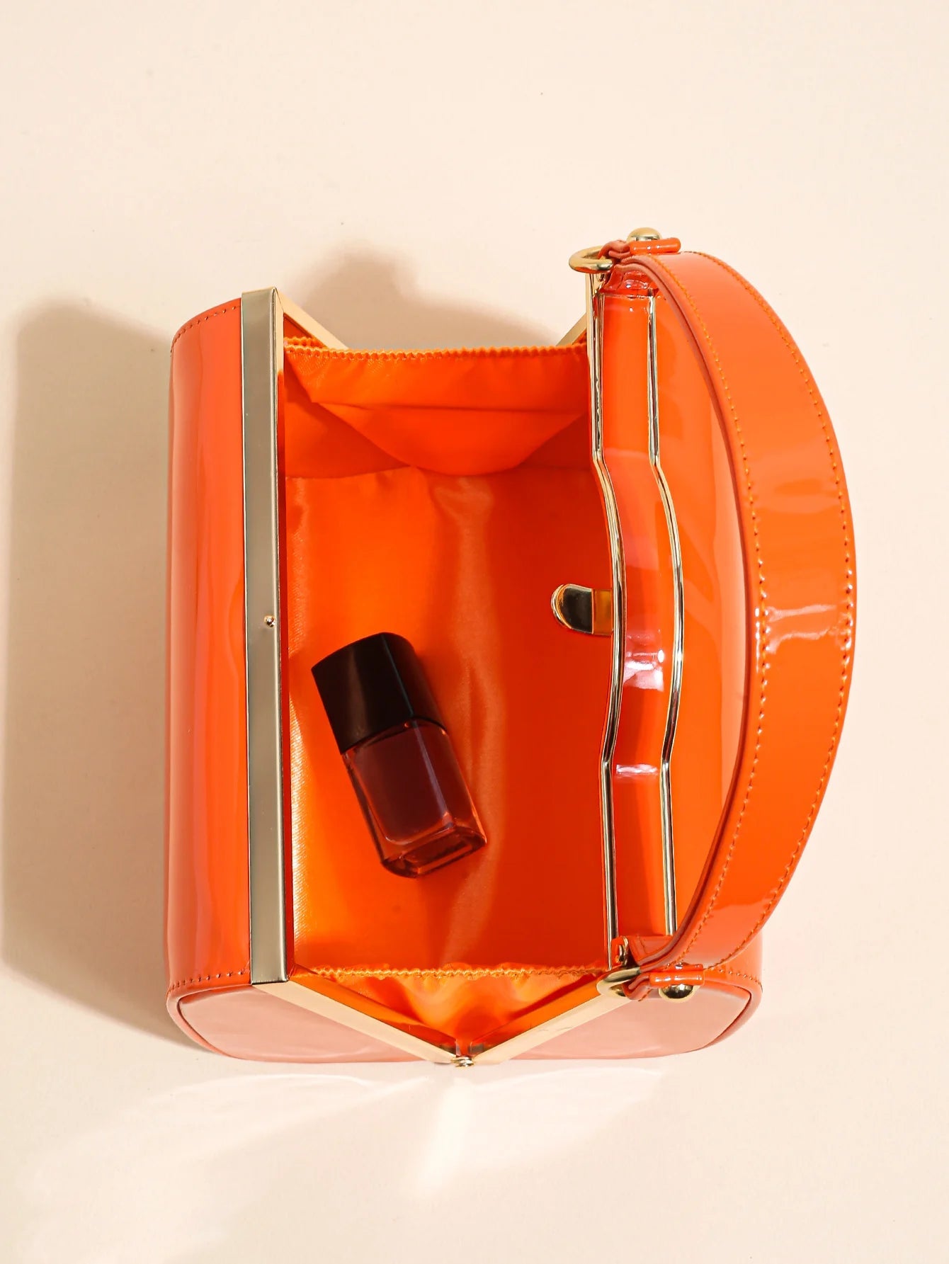 Casual Highlight Cute Simple Patent Pearlescent Leather Handheld Hard Shell Clip Dinner Bag Mssza