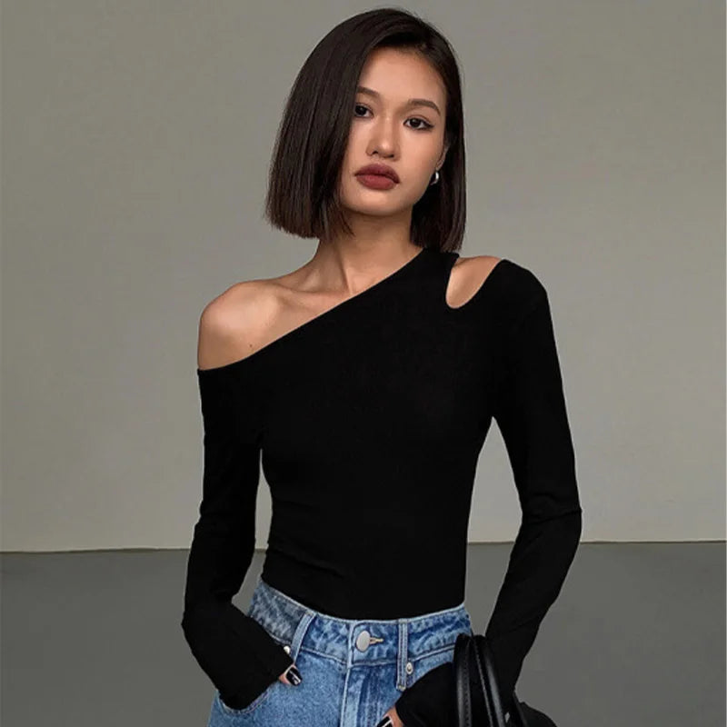 Casual Hollow Out Collar Off-shoulder Long-sleeved Slim Fit Crop Top Mssza