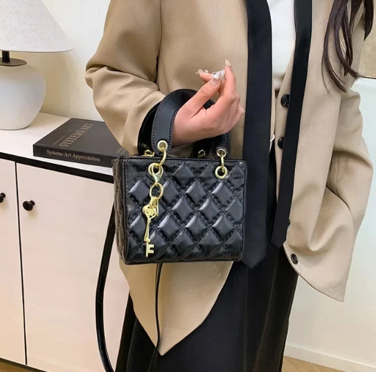 Casual PU Leather Simple Design High Quality Fashionable Versatile Crossbody Shoulder Bag Mssza