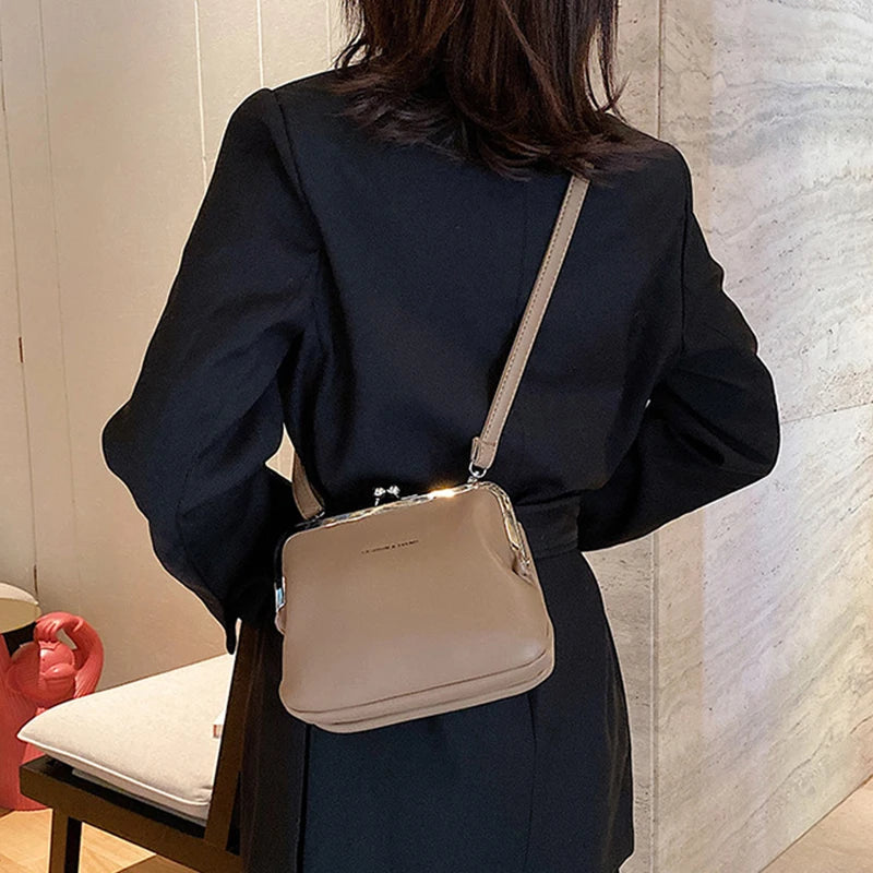 Casual Solid Color Versatile PU Leather Clip Messenger Crossbody Shoulder Bag Mssza