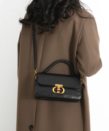 Casual Solid Small Leather Armpit Chain Button Shoulder Crossbody Bags Mssza