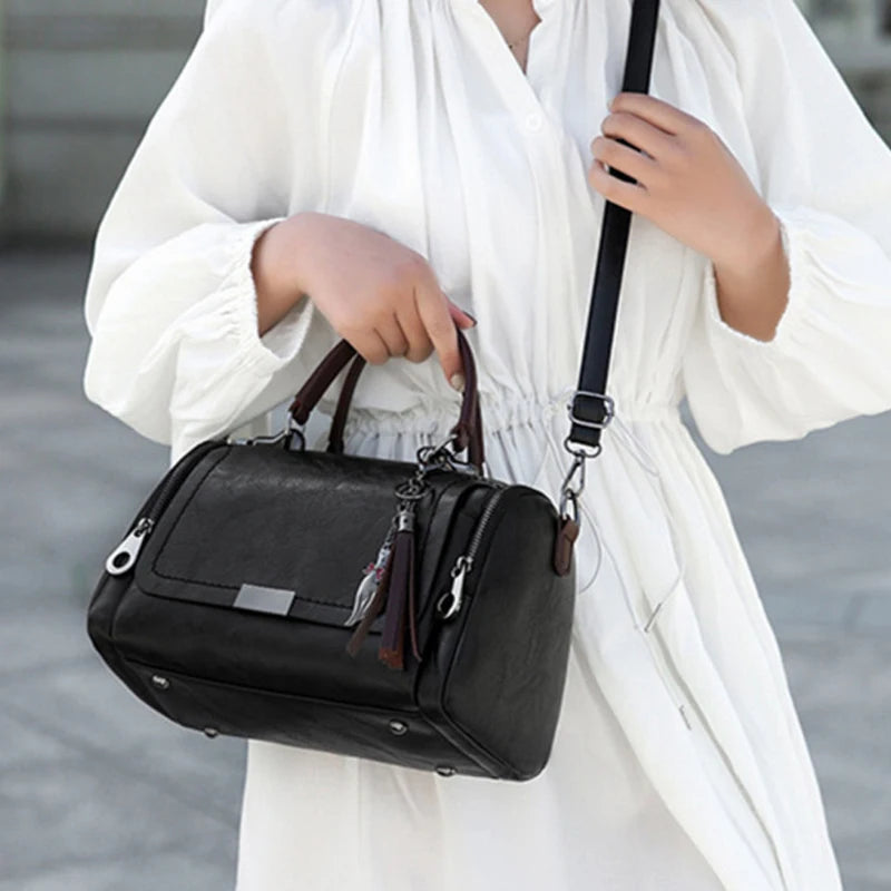 Casual Tassel Decor Large Capacity Zipper With Removable Strap Boston Shoulder Crossbody Bag Mssza