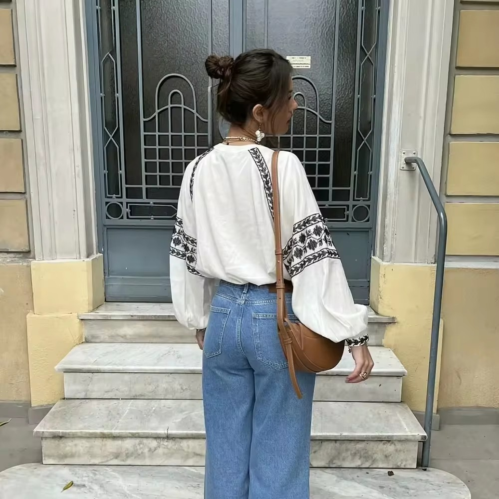 Casual Vintage Embroidery Lightweight O Neck Loose Shirts Mssza