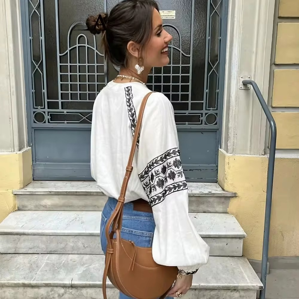 Casual Vintage Embroidery Lightweight O Neck Loose Shirts Mssza