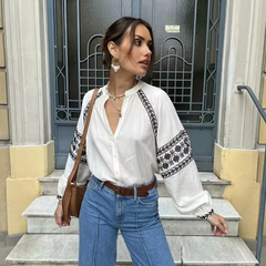Casual Vintage Embroidery Lightweight O Neck Loose Shirts Mssza