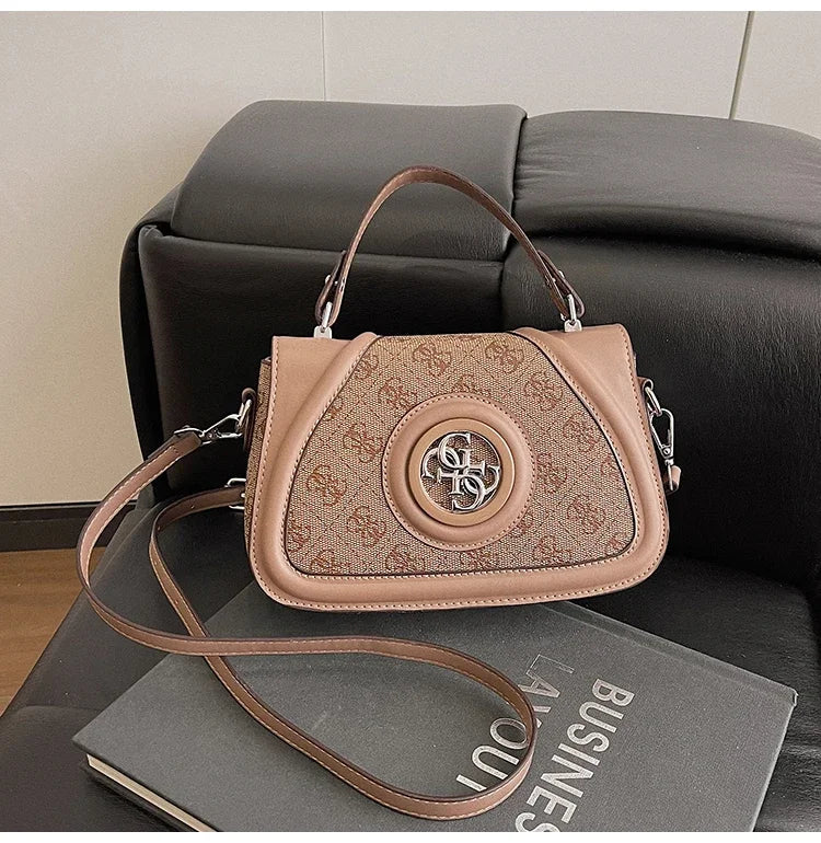 Chic Vintage Minimalist Designer Leather Large Capacity Crossbody Bag Mssza