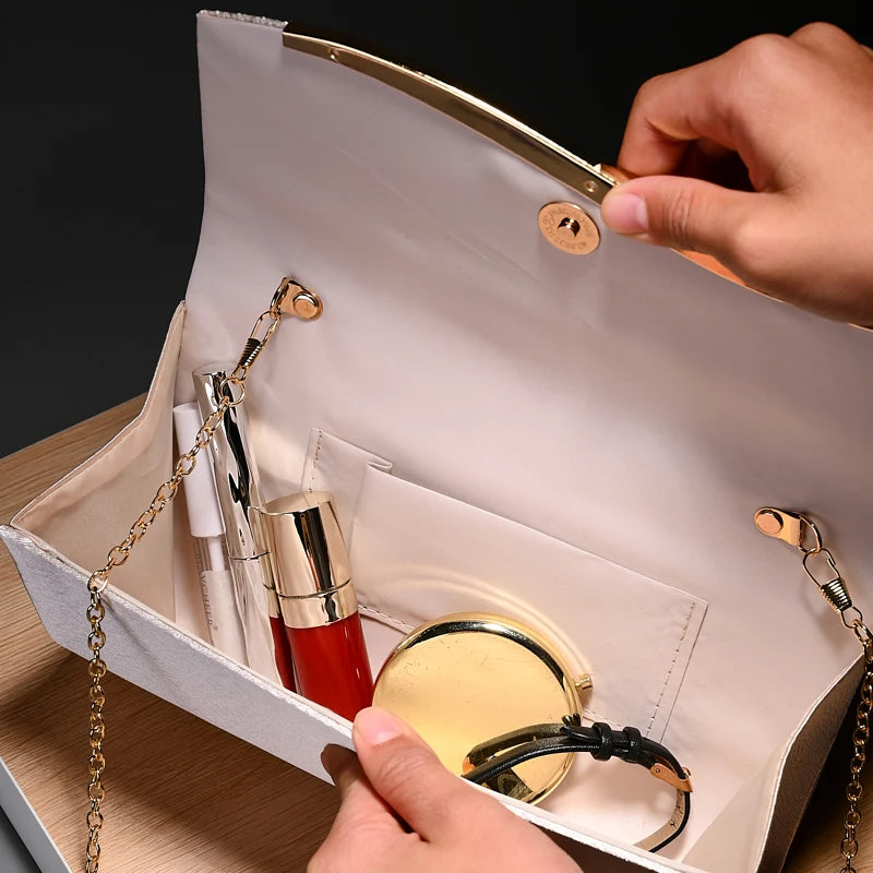 Classic Retro Stylish Small Storage Romantic Allinone Evening Metal Embellished Pleated Dinner Hand Bag Mssza