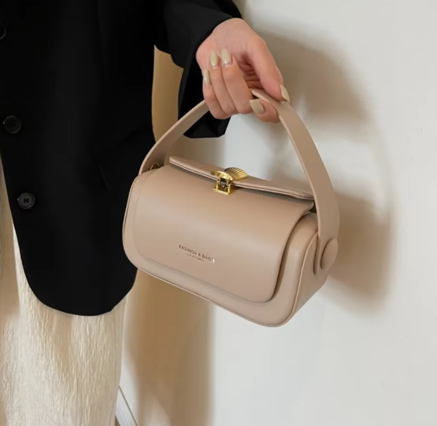 Classic Versatile Retro Large Capacity Textured Leather Flap Crossbody Square Handbags Mssza