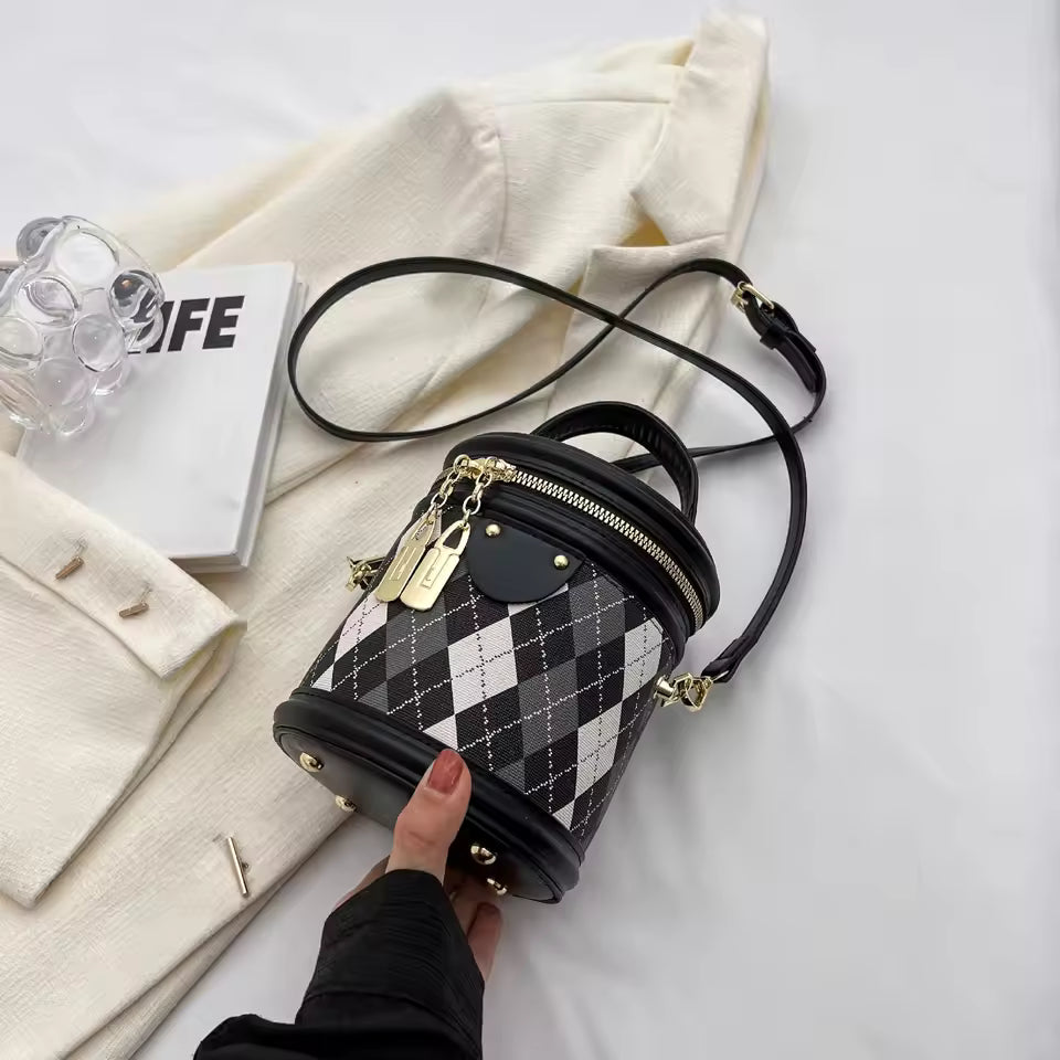 Casual Diamond lattice Zipper Leather Bucket Small Handbags Mssza