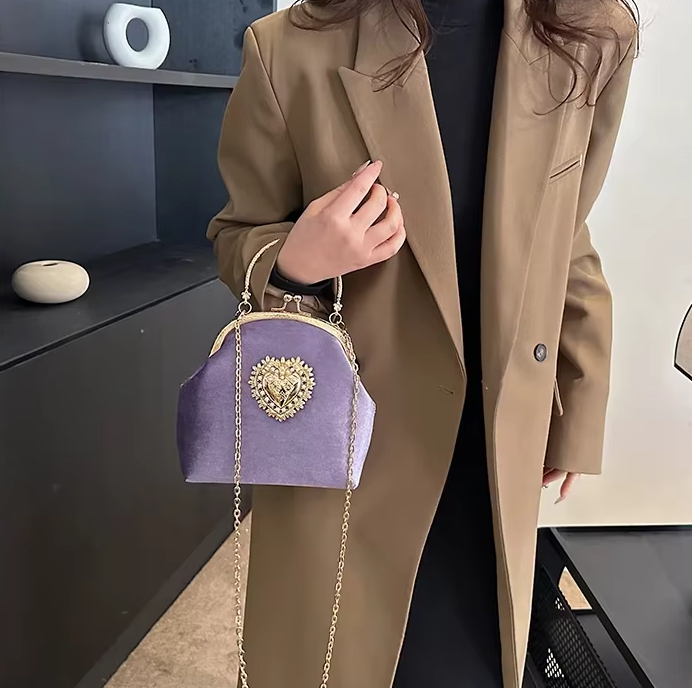 Diamonds Chains Velvet Frame Heart Shoulder and Crossbody Dinner Hand Bags Mssza