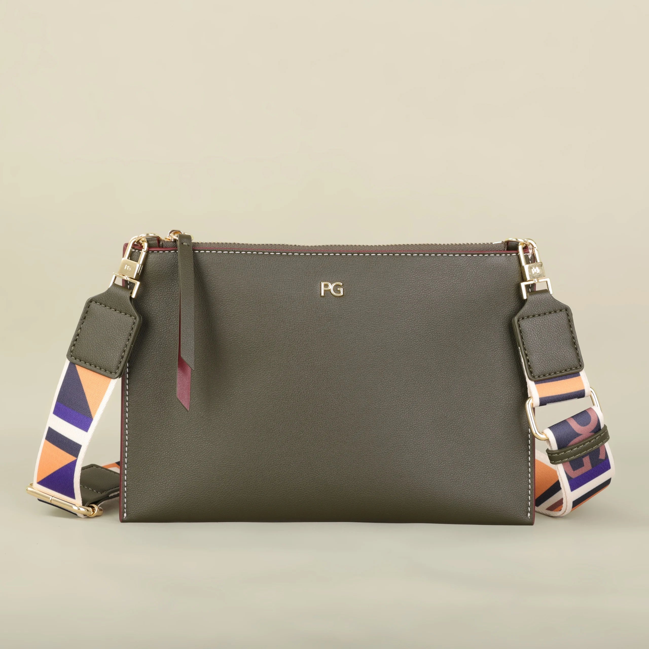 Elegant Appliques Letter Zipper Open Pocket Handheld Bag Mssza