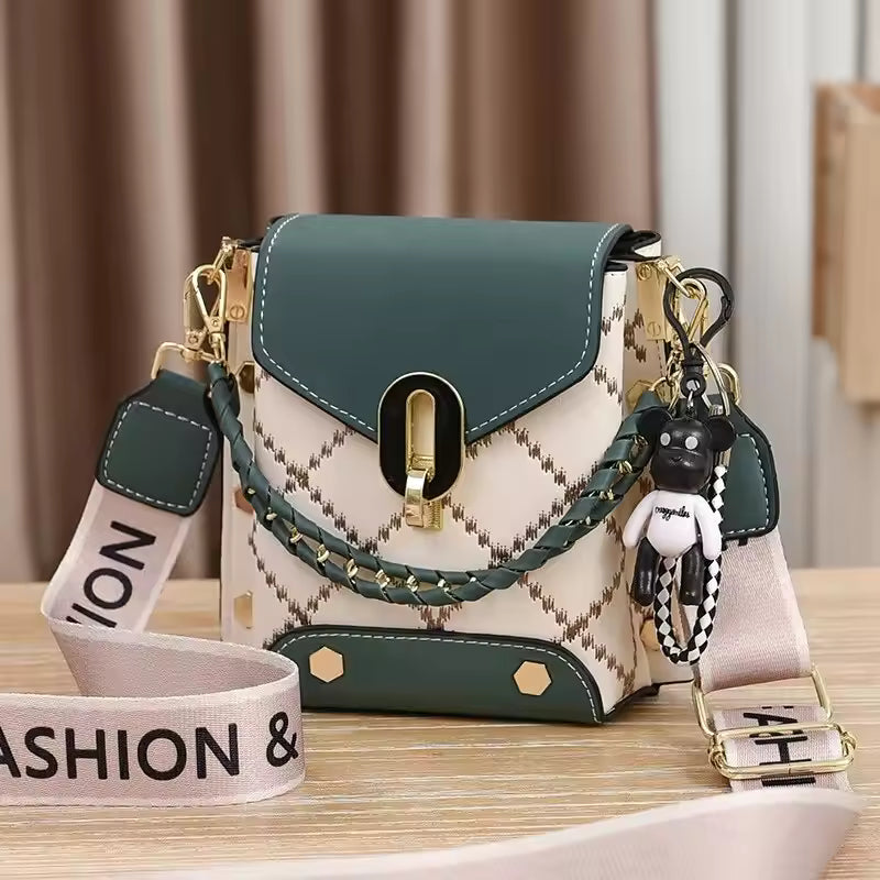 Elegant Chain Leather Diamond Lattice Daily Commuter Shoulder Crossbody Bag Mssza