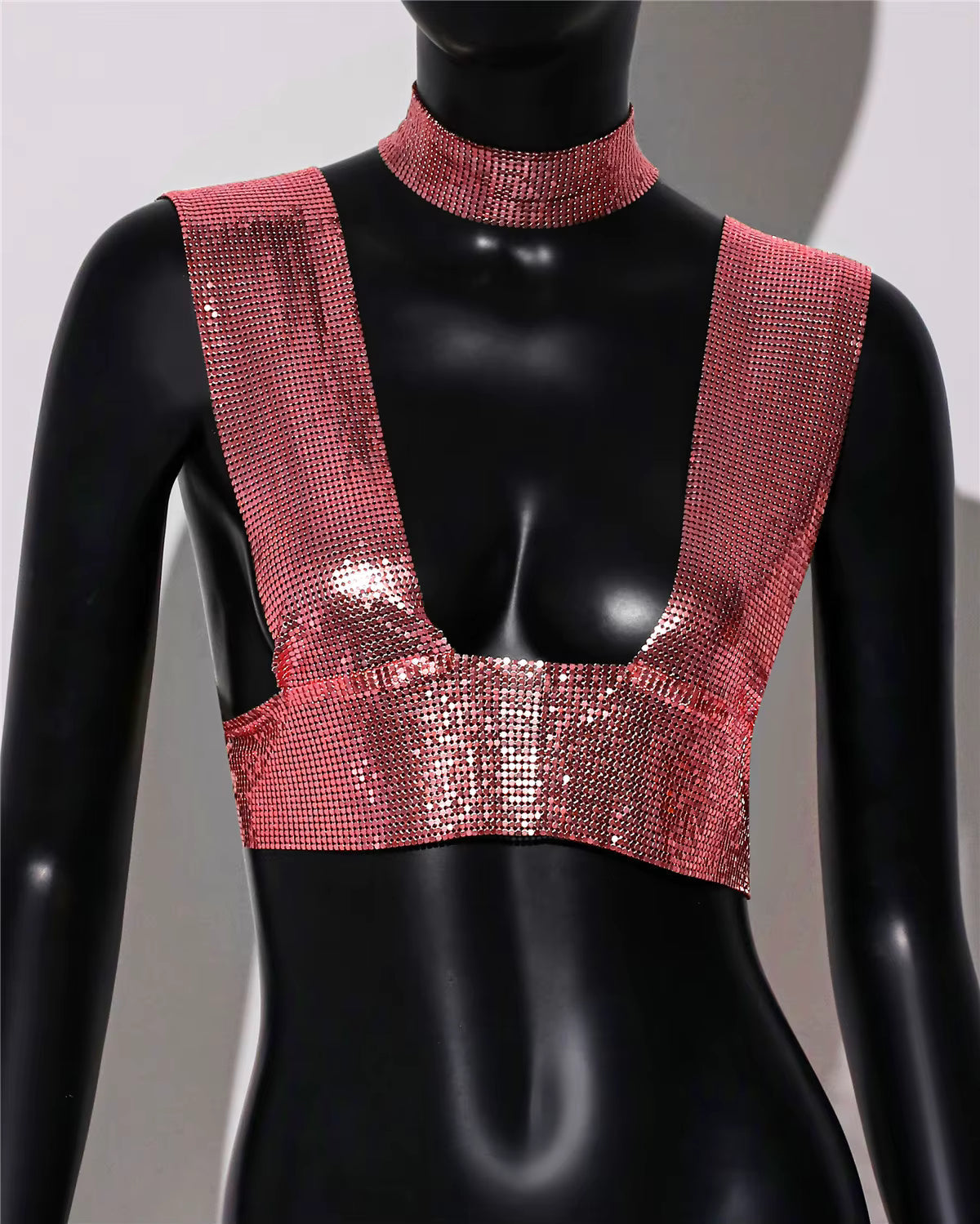 Elegant Metal Sequins Backless Deep V Neck Sleeveless Crop Tops Mssza