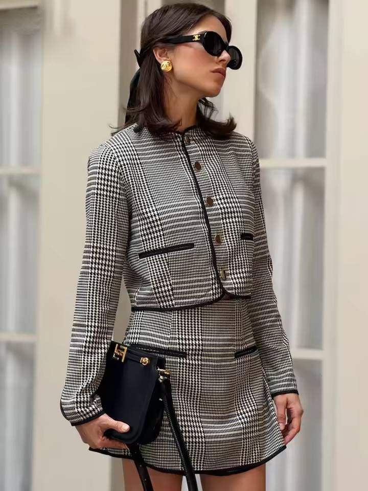 Elegant O-Neck Button Shirts And High Waist Pockets Mini Skirts 2 Piece Set Mssza