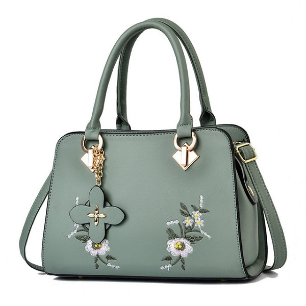 Small fresh embroidered small square bag Mssza