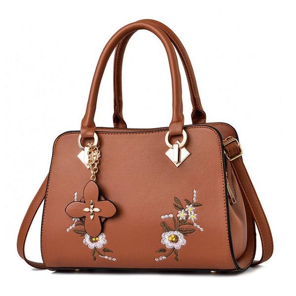Small fresh embroidered small square bag Mssza