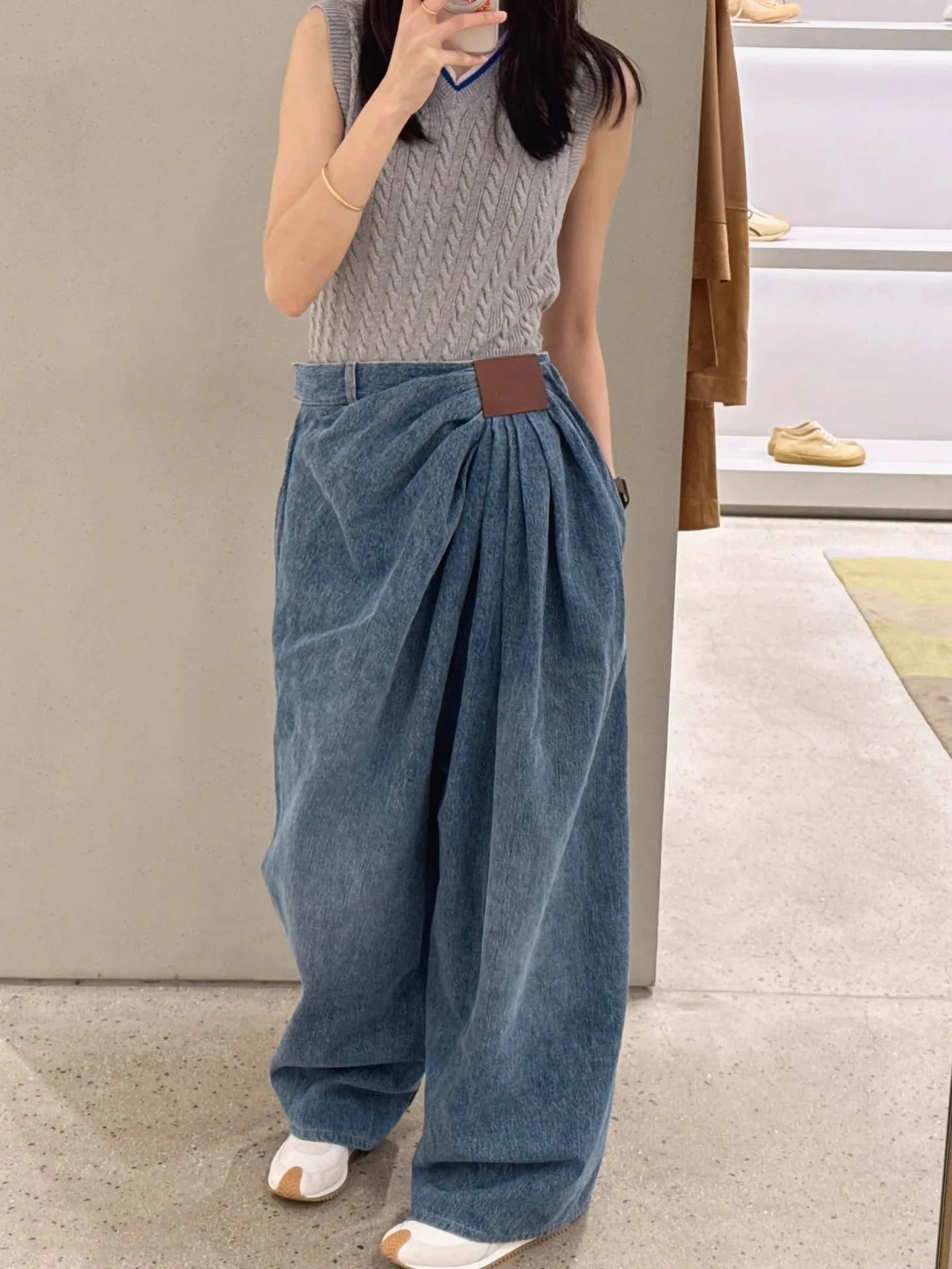 Fashionable Pleated Design Loose Floor Length Wide Leg Denim Pants Mssza