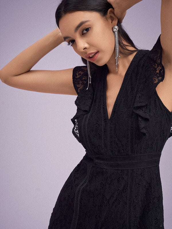 Lace Solid Ruffle Sleeve V-neck Romper Mssza