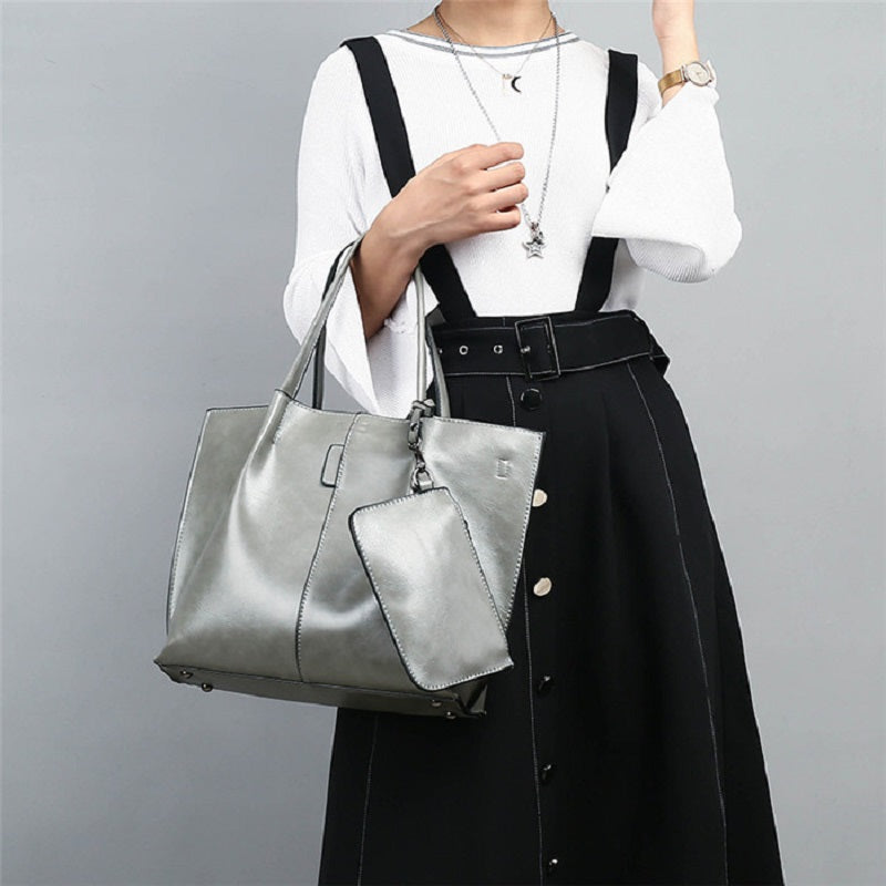 Large Capacity  Luxury Oil Wax Leather Handbags Mssza