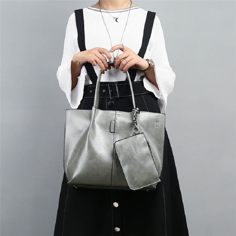 Large Capacity  Luxury Oil Wax Leather Handbags Mssza