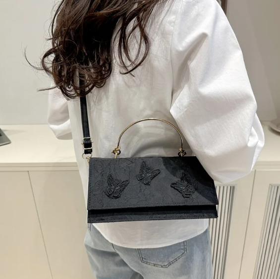 Luxury Brand  Butterfly Embroidery Baguette Messenger Shoulder Crossbody Bags Mssza