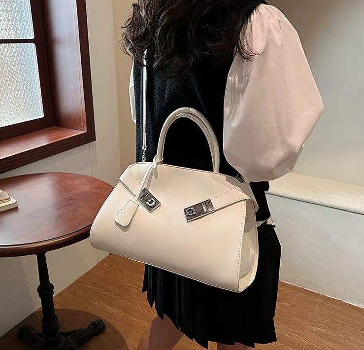 Luxury Chic Lock Shoulder Pu Leather Large Capacity Handbags Mssza