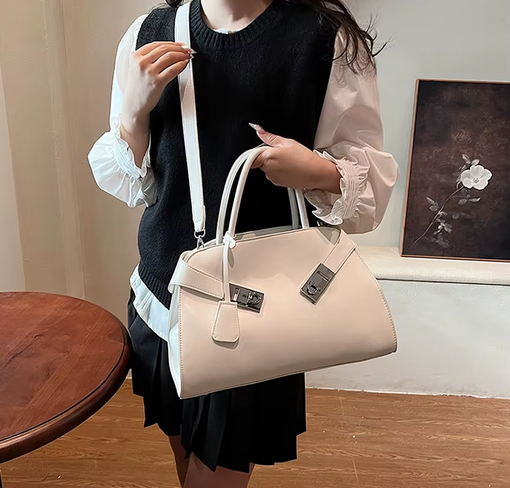 Luxury Chic Lock Shoulder Pu Leather Large Capacity Handbags Mssza