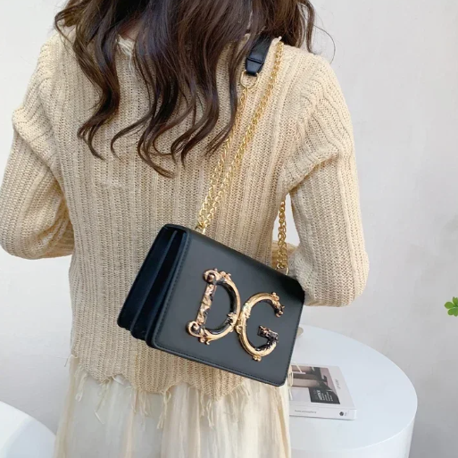 Luxury Design Polyester Lightweight Multi-purpose Chain Versatile Shoulder Sling Bag Mssza