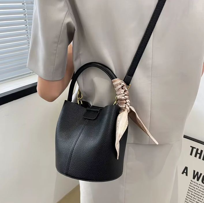 Luxury Design Solid Hasp Bucket PU Leather Crossbody Bags Mssza