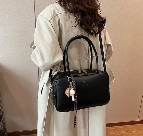 Luxury Designer Large-Capacity One-Shoulder Bowling Versatile Messenger Bag Mssza