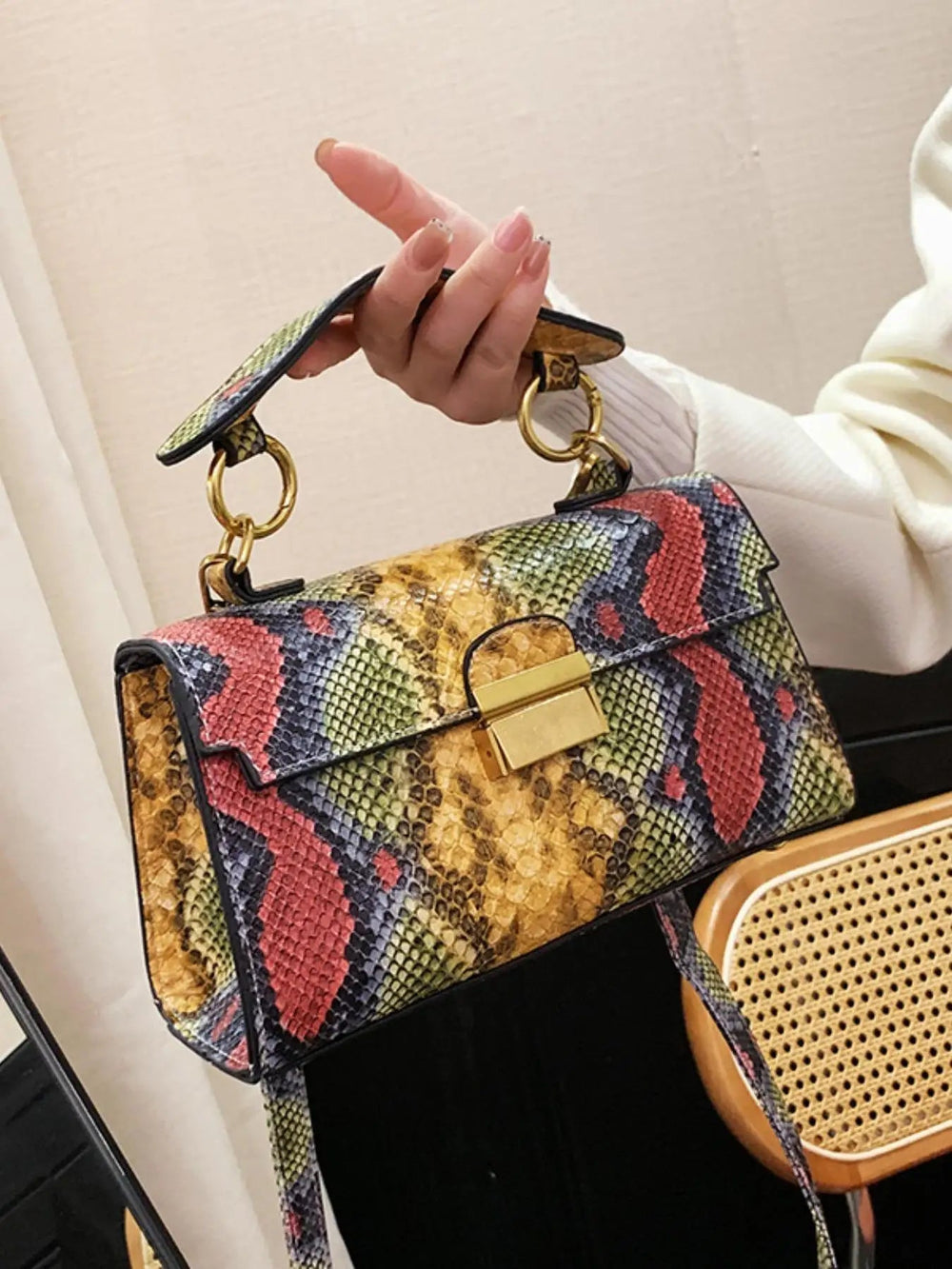 Luxury Fashionable High-End Texture Light Snake Print Niche Design Versatile Handhold Shoulder Crossbody Bag Mssza