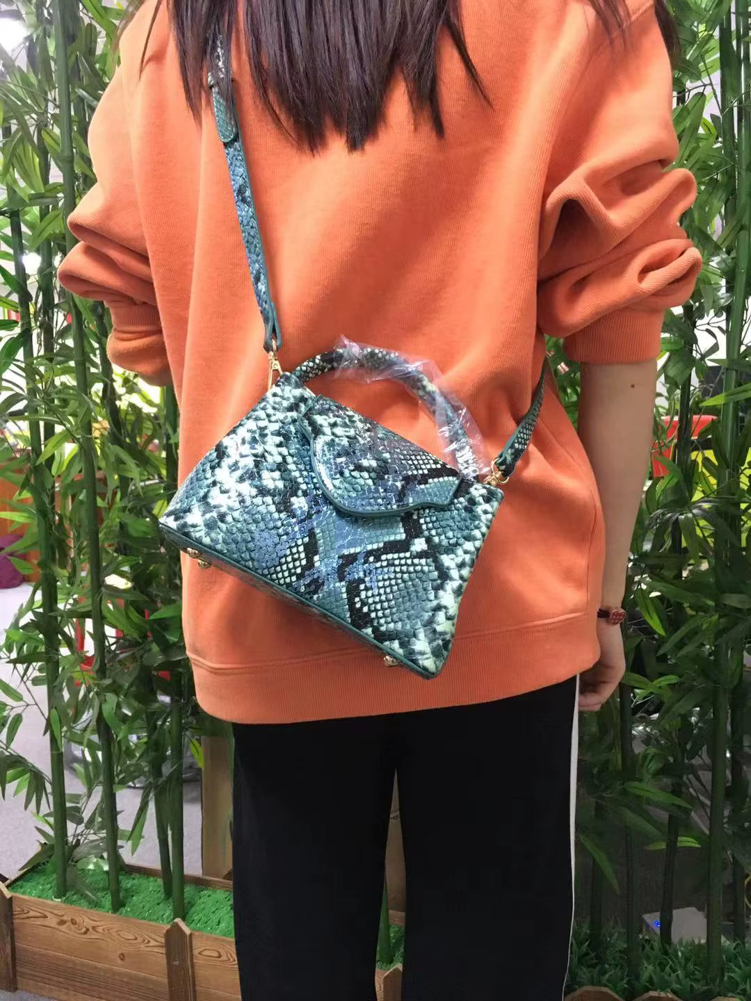 Luxury Ostrich Leather Pouch Snake Tote Versatile Handbag Mssza