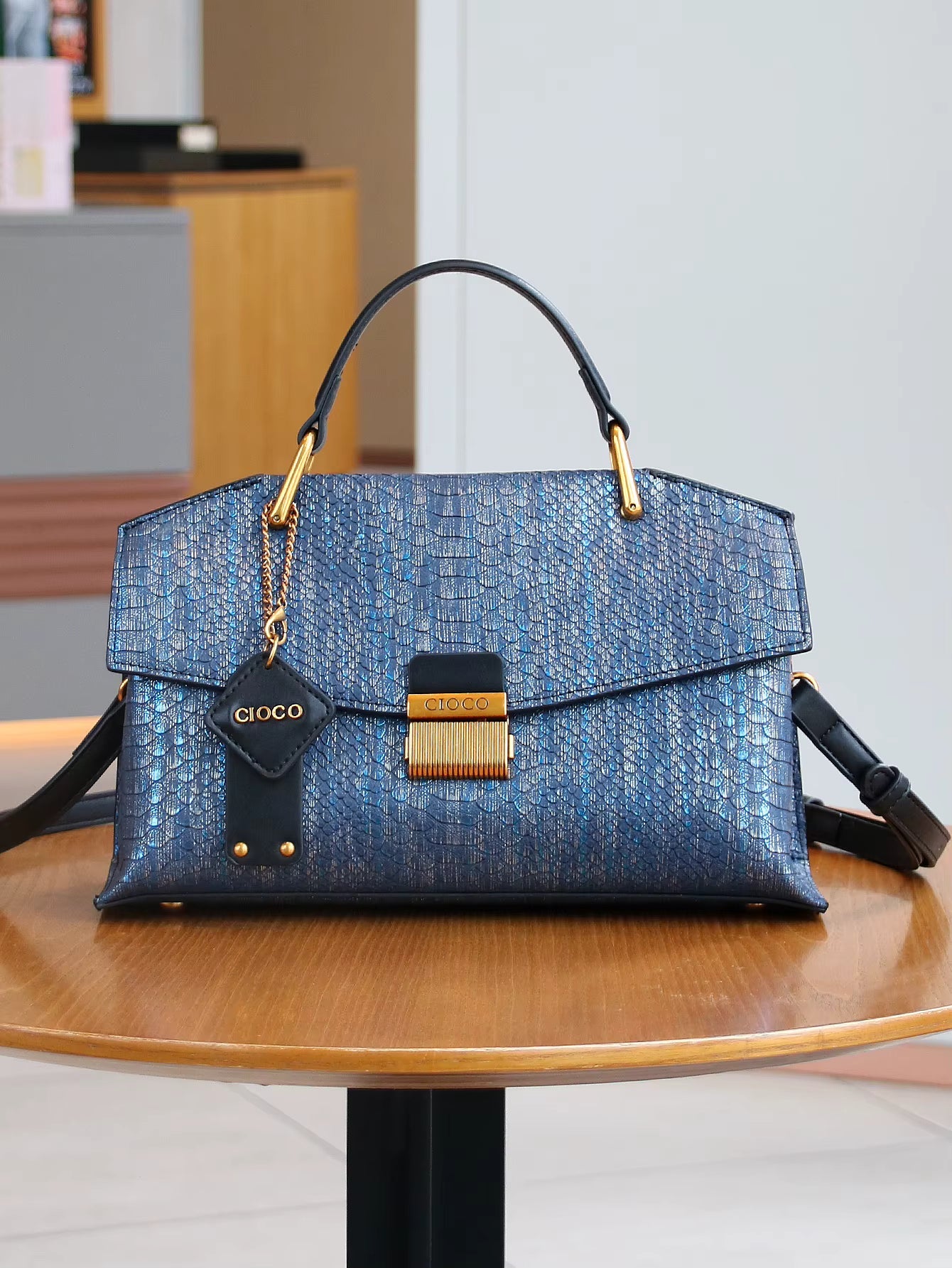 Retro High Grade Lightweight One Shoulder Handbag Mssza