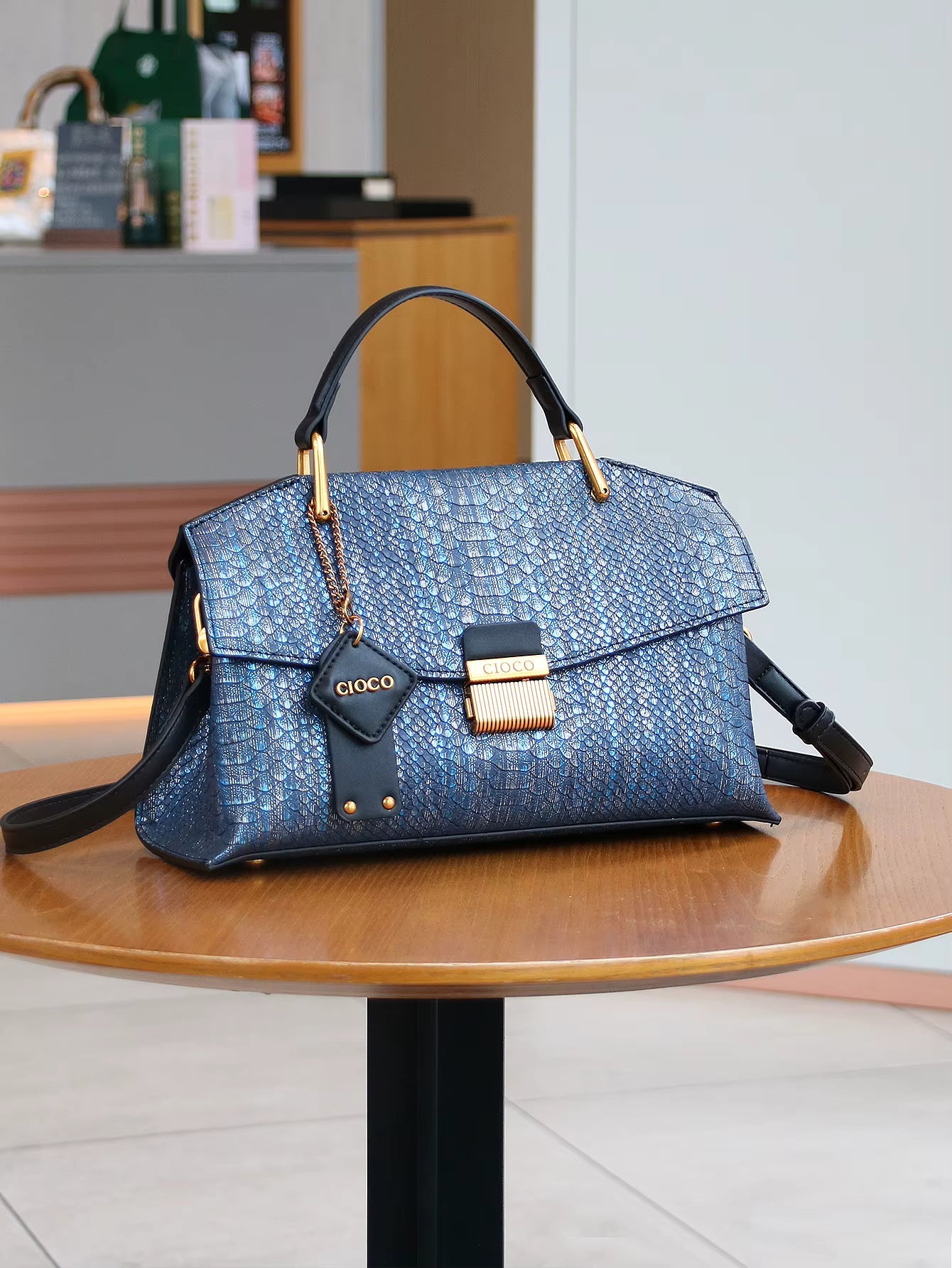 Retro High Grade Lightweight One Shoulder Handbag Mssza
