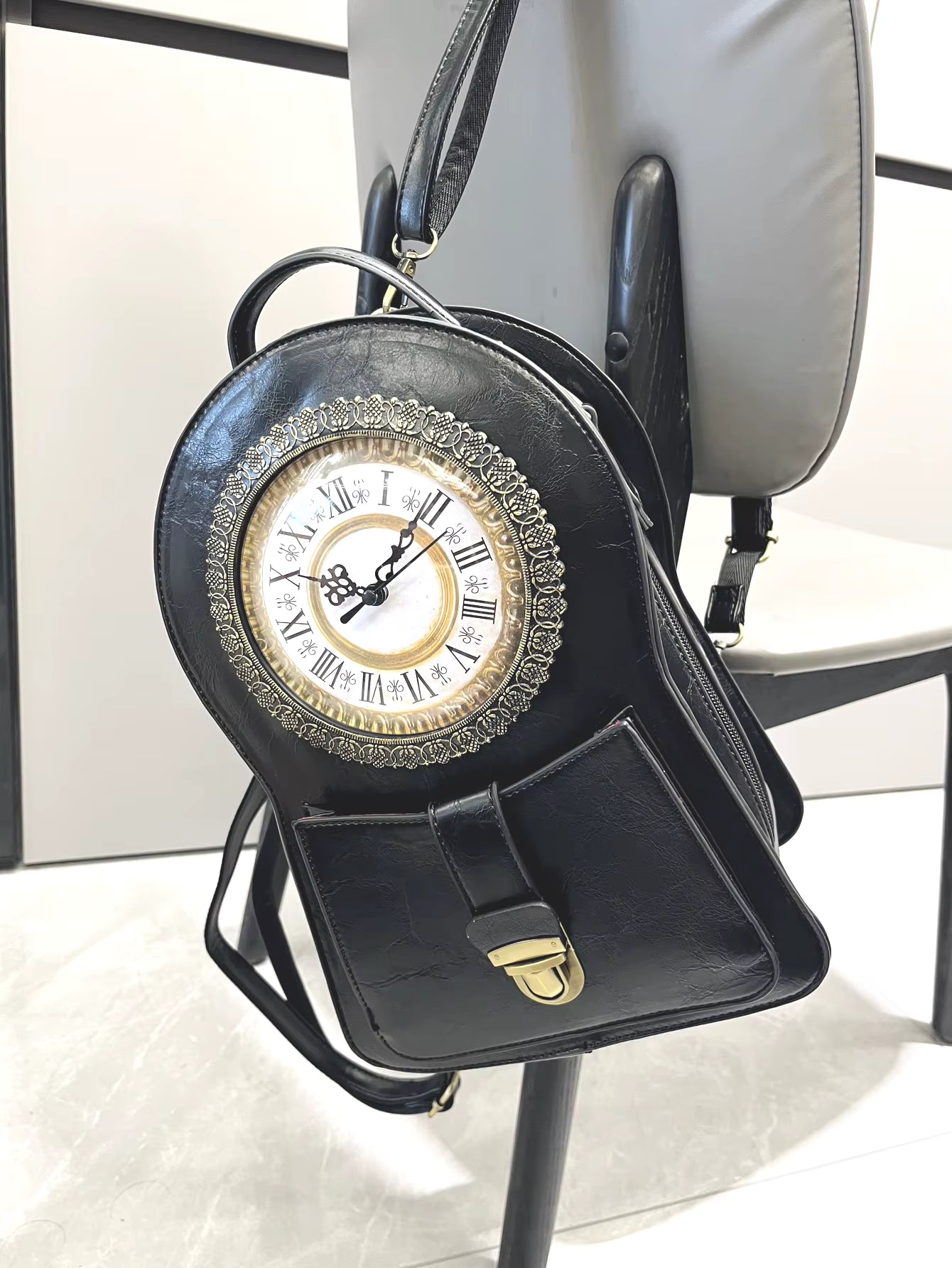 Luxury Solid Clock Pattern Travel Outdoor Designer Backpack Mssza