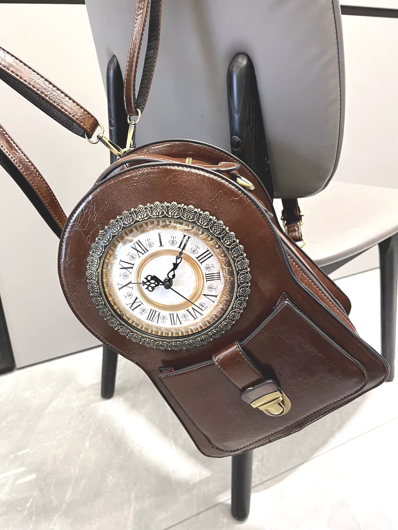 Luxury Solid Clock Pattern Travel Outdoor Designer Backpack Mssza