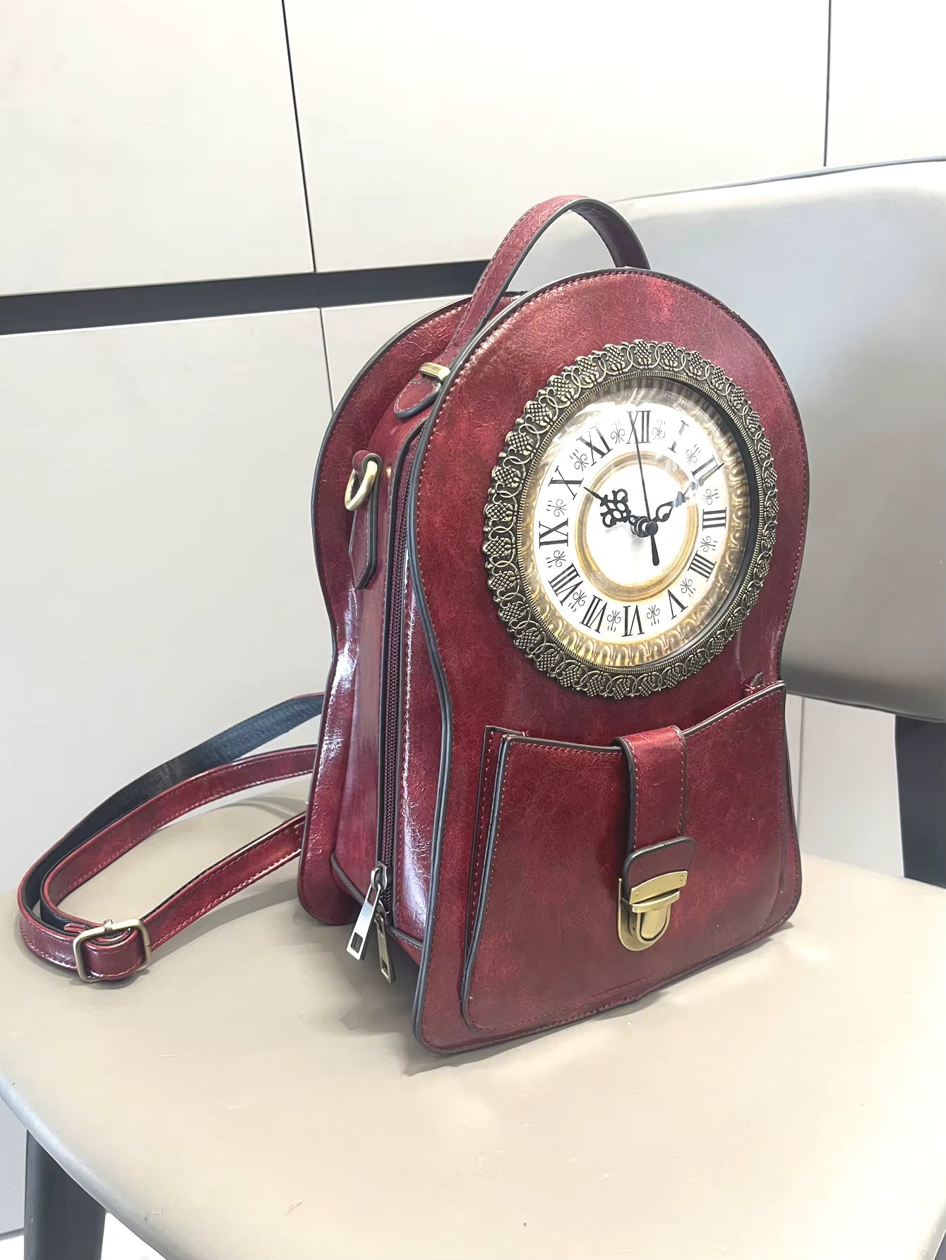 Luxury Solid Clock Pattern Travel Outdoor Designer Backpack Mssza