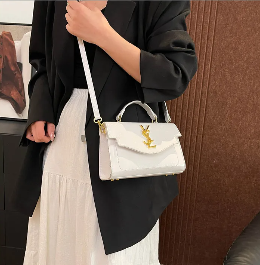 Luxury Textured Shoulder Purse with Detachable Chain Strap, Convertible Underarm Clutch Structured Envelope Crossbody Bag Mssza